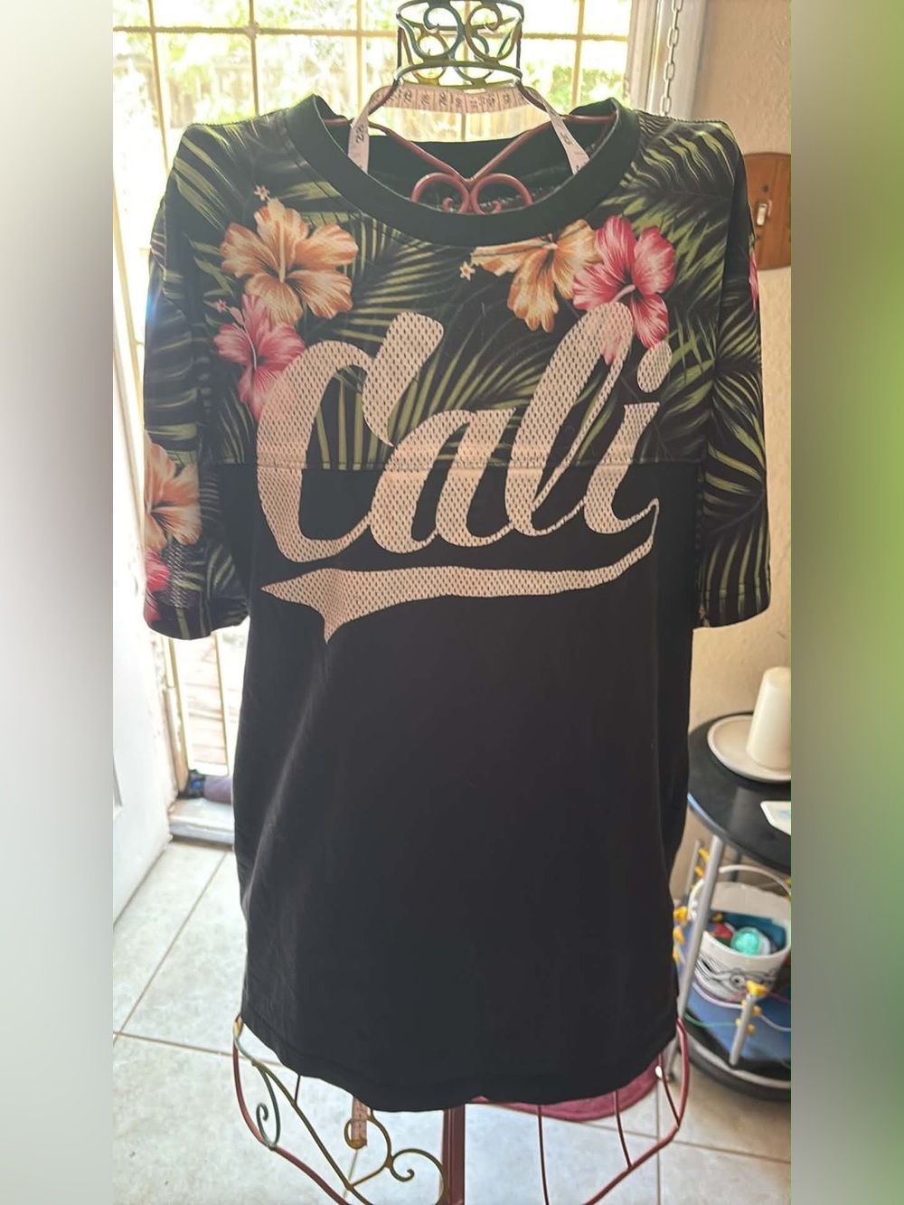 Cali Black Tropical Floral Tee